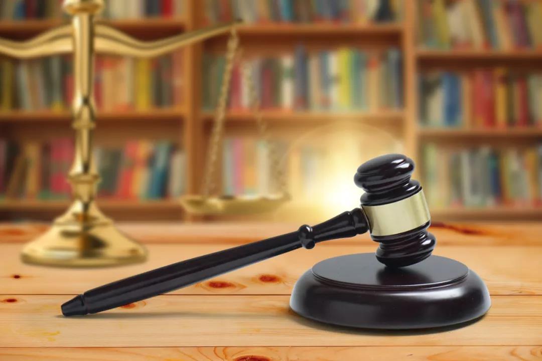 ��ʱ4�꣬һ�������ߴ�1000��Ԫ��͸ˮשר�����װ����˽����